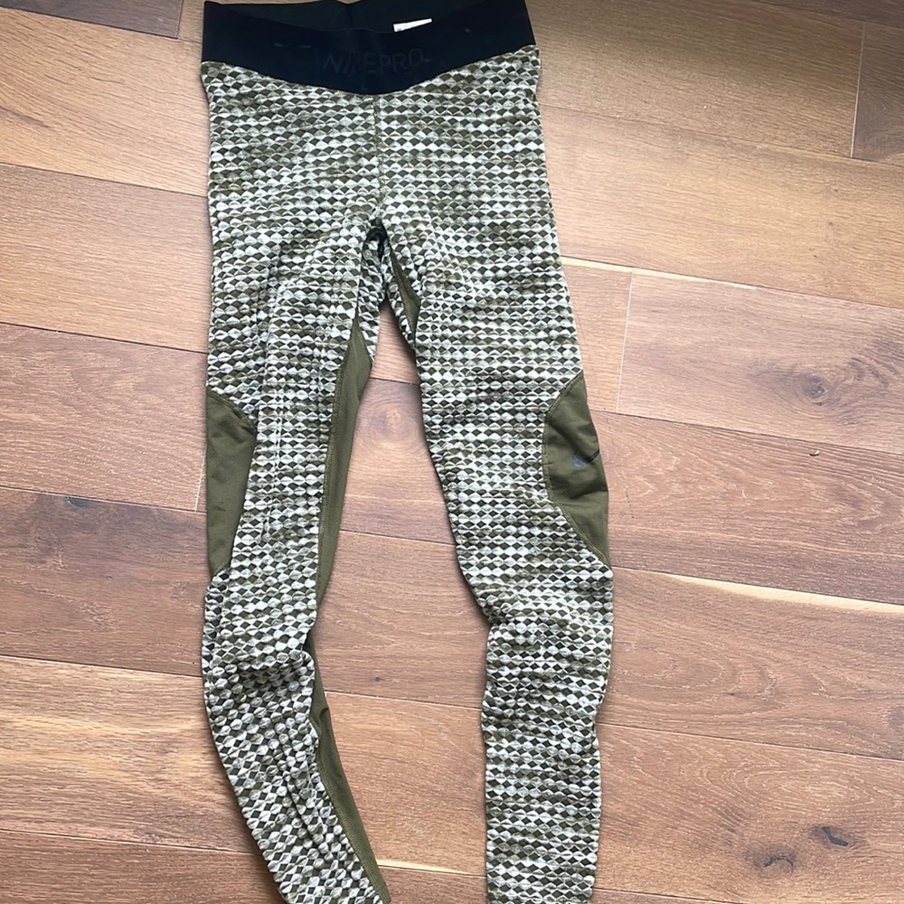 NikePro leggings